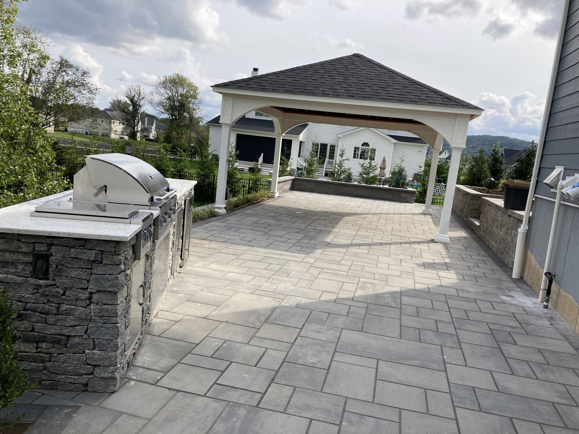 Outdoor Kitchen & Paver Pavilion